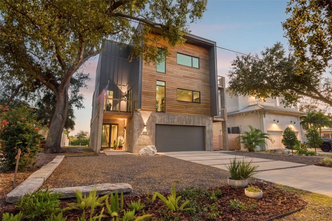 4828 W Flamingo Rd., Tampa, FL 33611