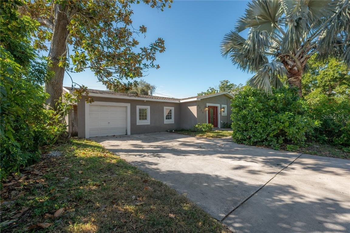 4606 W Oakellar Ave., Tampa, FL 33611