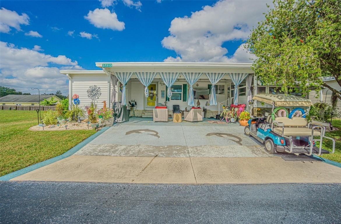 37513 Campo Ave., Zephyrhills, FL 33541