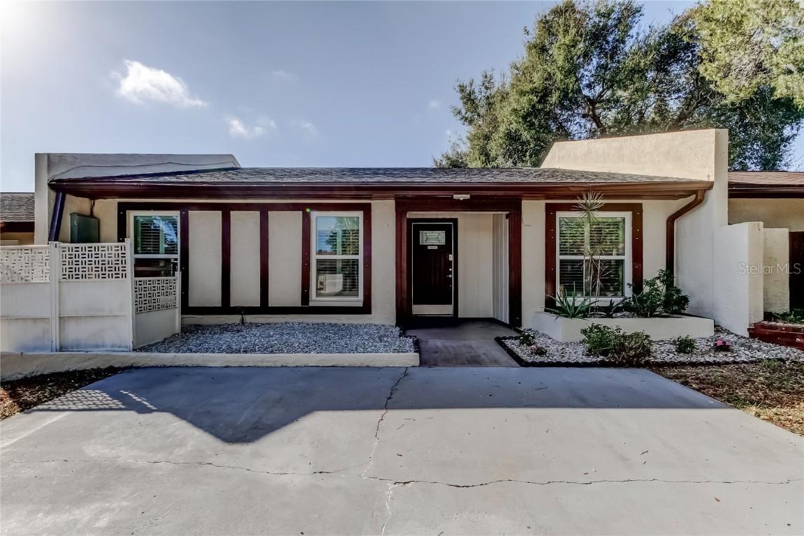 7705 Willow Park Dr., Temple Terrace, FL 33637