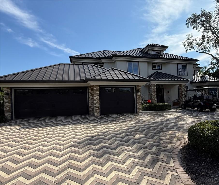 1124 Tortuga Cir., St Petersburg, FL 33702