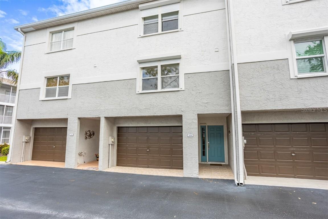 521 Pinellas Bayway #202, St Petersburg, FL 33715