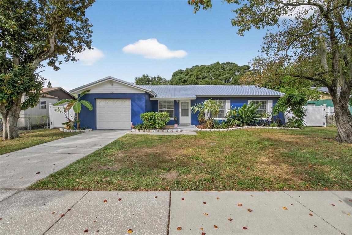 221 Faithway Dr., Seffner, FL 33584