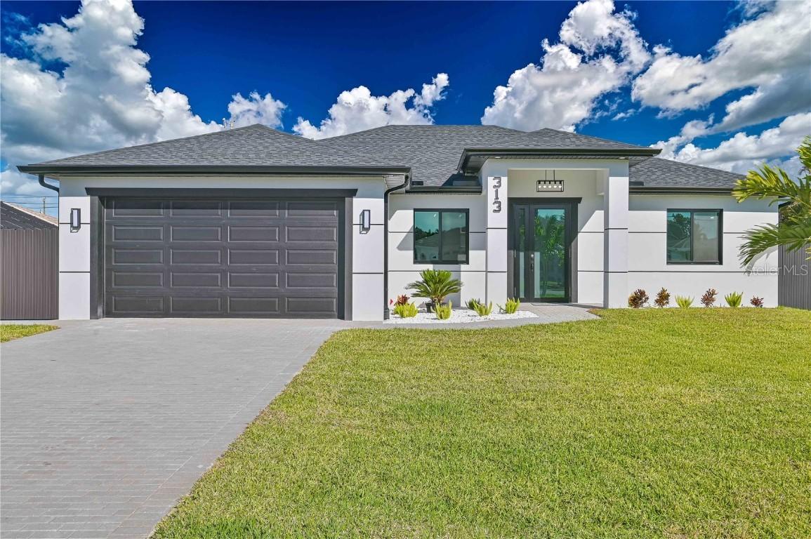 313 SE 31st Ter., Cape Coral, FL 33904