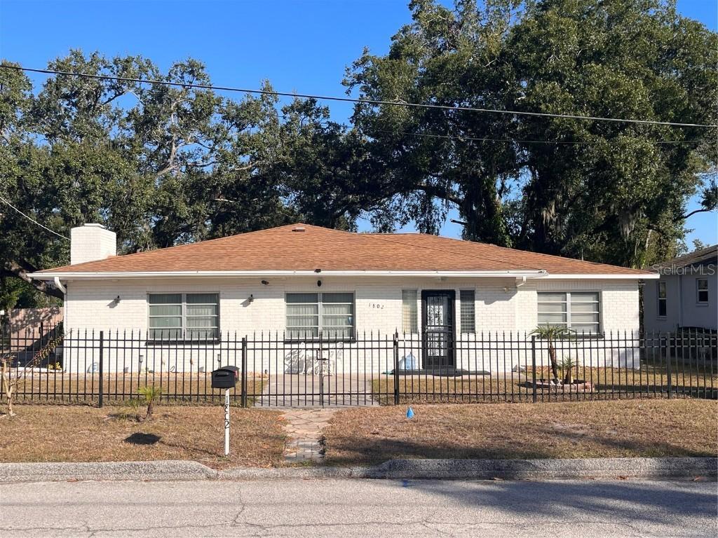 1802 E Knollwood St., Tampa, FL 33610