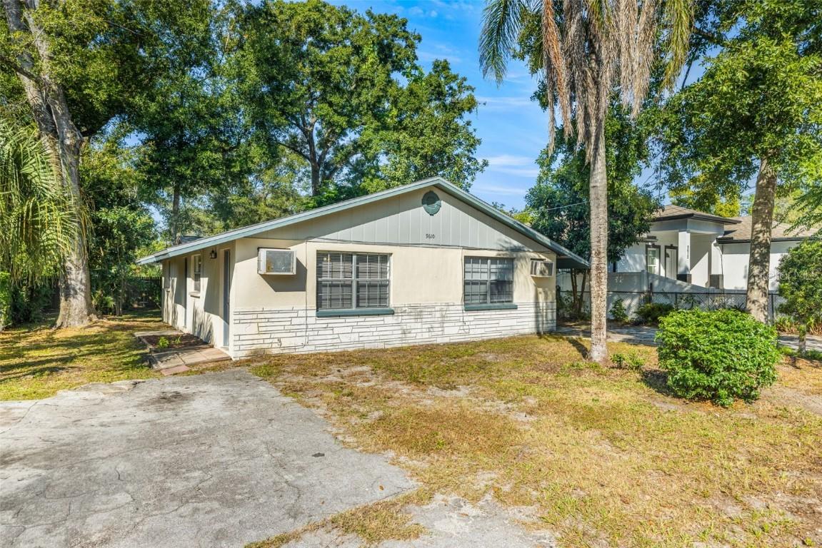 9610 N 12th St., Tampa, FL 33612