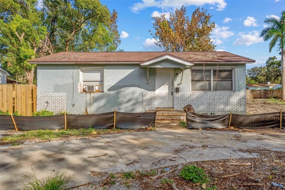 2733 34th Ave., St Petersburg, FL 33713