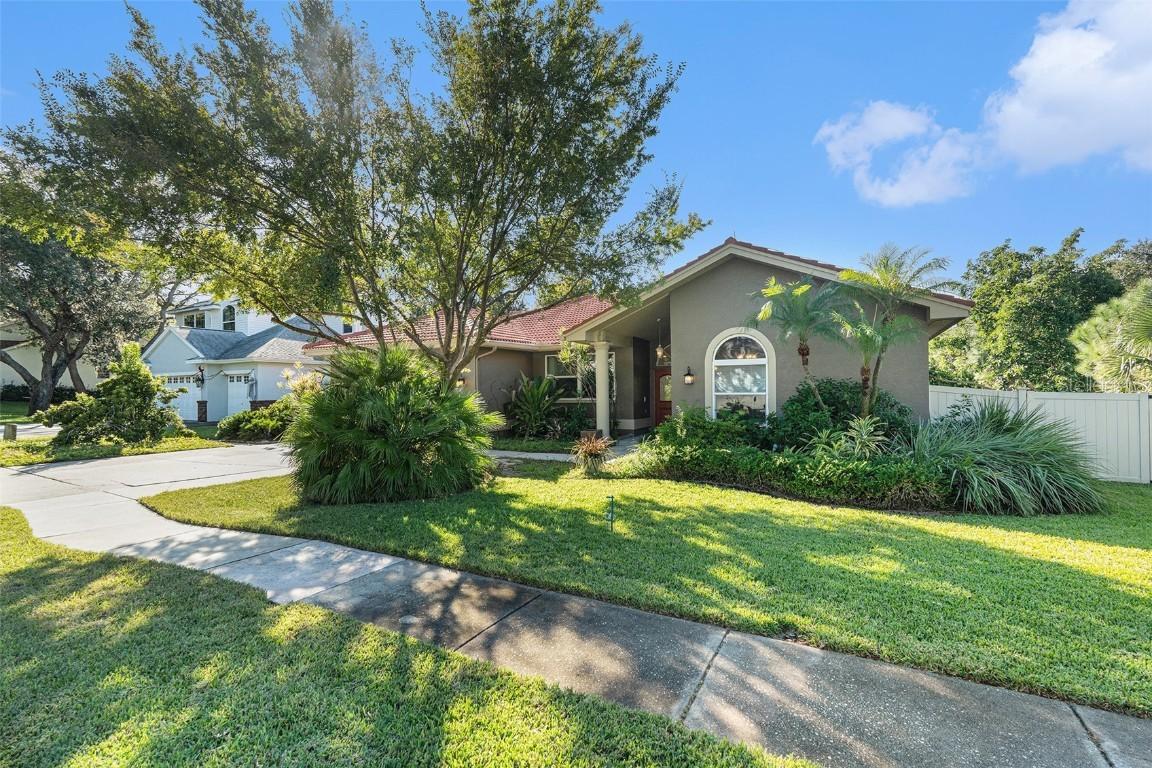 606 Tomoka Dr., Palm Harbor, FL 34683