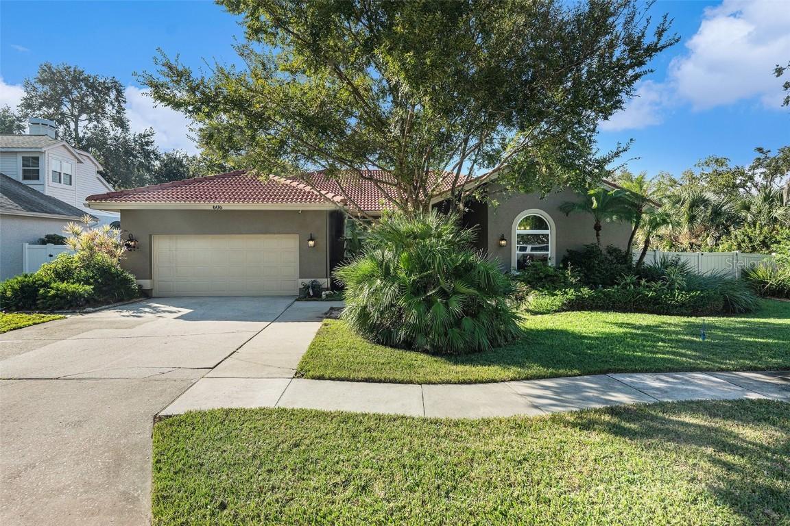 606 Tomoka Dr., Palm Harbor, FL 34683