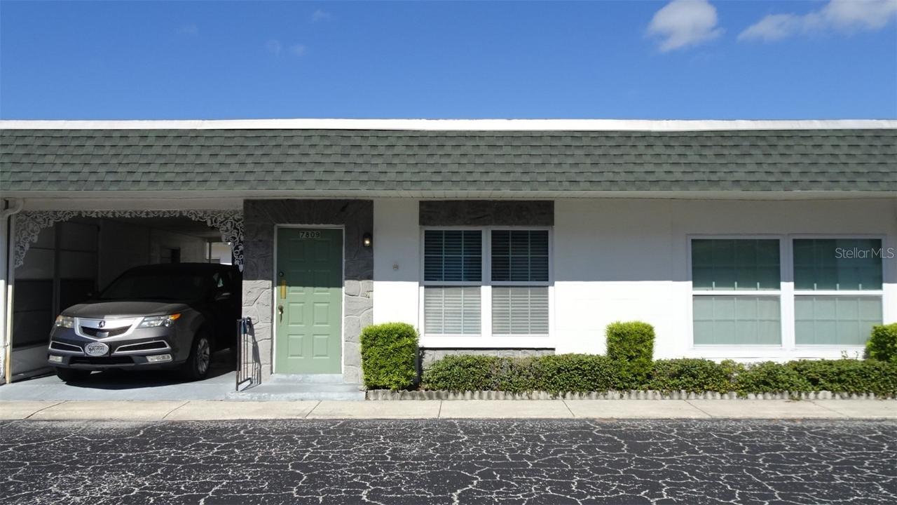 7809 38th Ter., St Petersburg, FL 33709