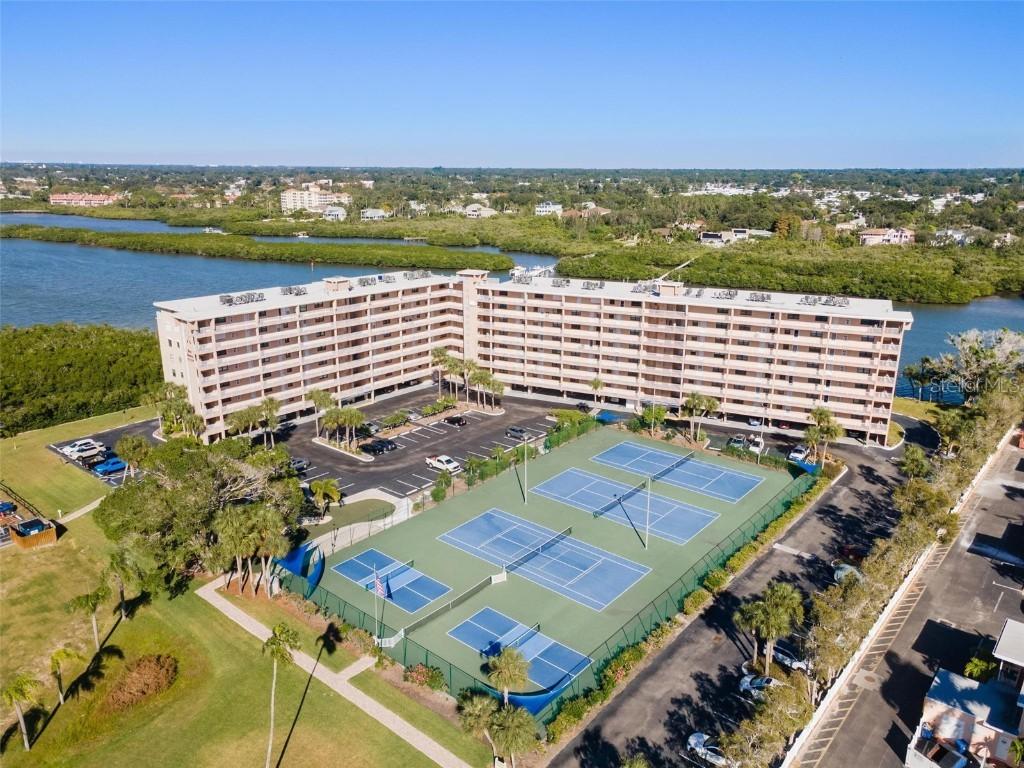 19451 Gulf Blvd. #211, Indian Shores, FL 33785