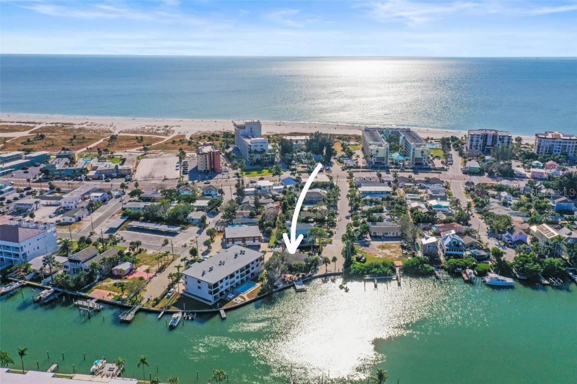 11921 Lagoon Ln., Treasure Island, FL 33706