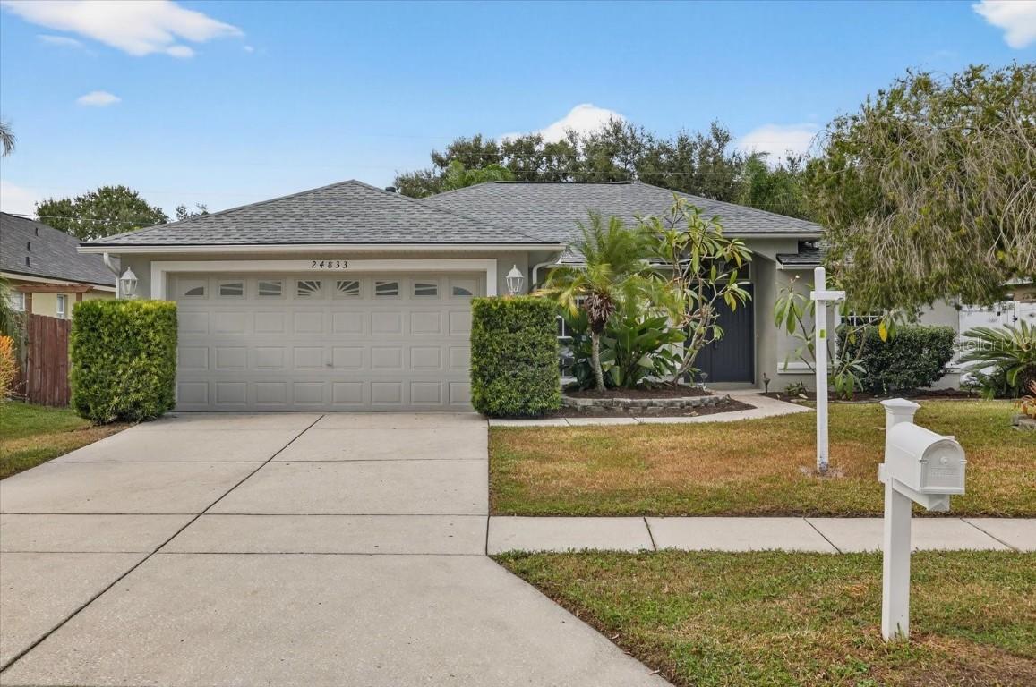 24833 Laurel Ridge Dr., Lutz, FL 33559