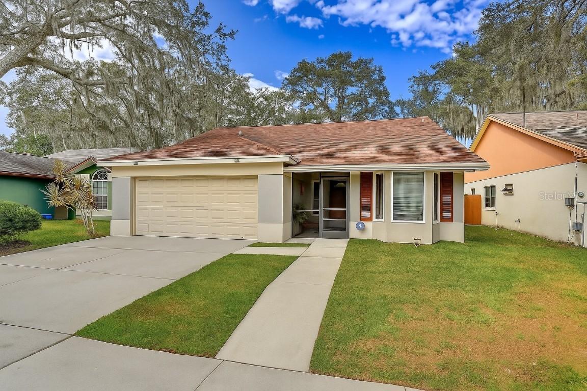 2524 Wrencrest Cir., Valrico, FL 33596