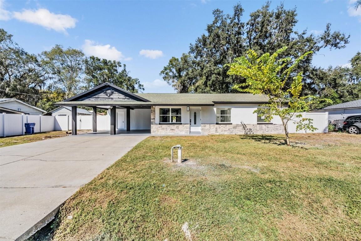 1413 May St., Lutz, FL 33548