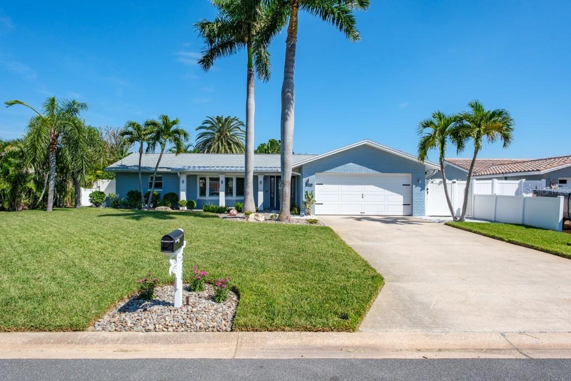 230 S Julia Cir., St Pete Beach, FL 33706