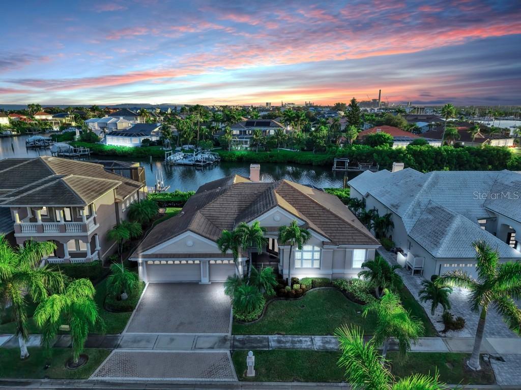 1309 Alhambra Dr., Apollo Beach, FL 33572