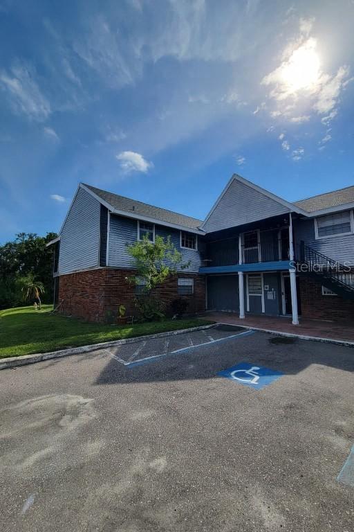 200 Country Club Dr #1302, Largo, FL 33771