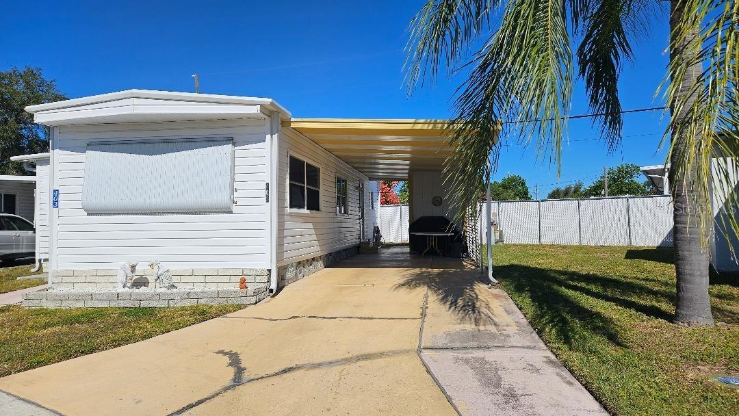 8300 N Seminole Blvd. #403, Seminole, FL 33772