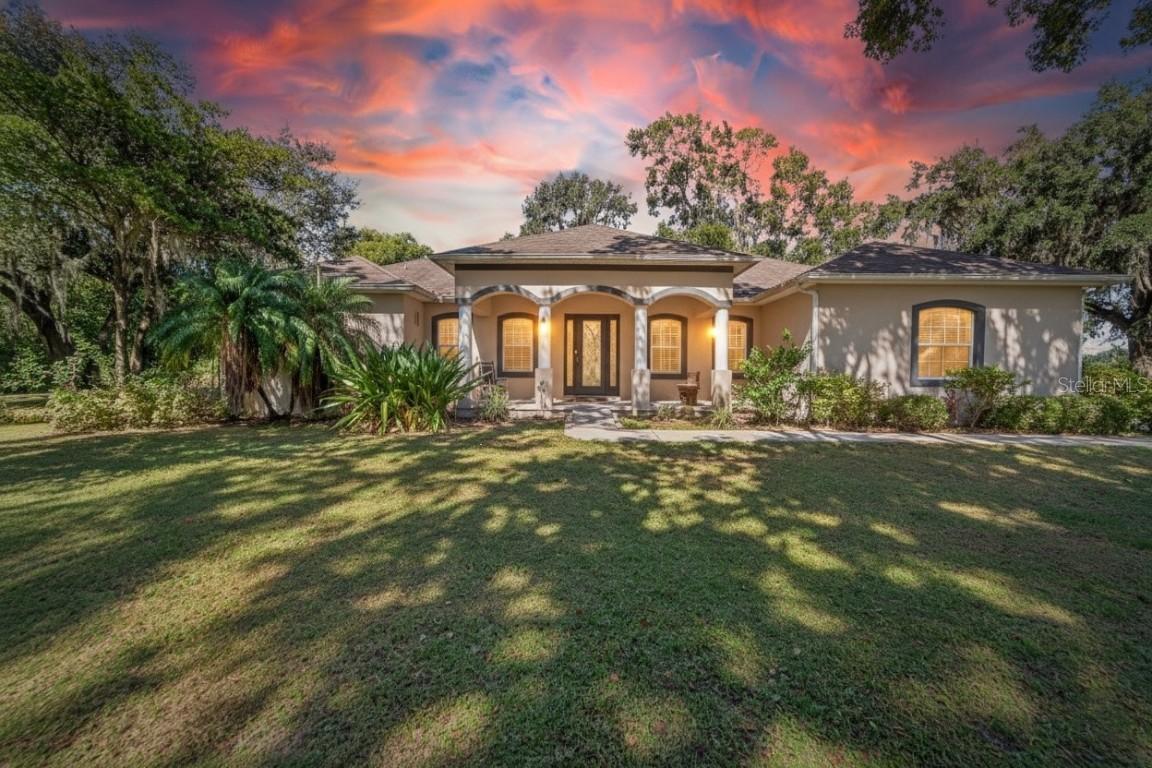 332 Holloway Rd., Plant City, FL 33567