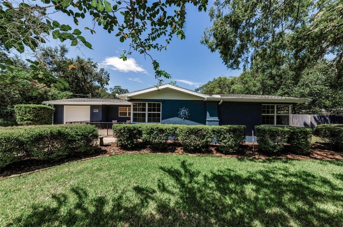 10702 N Oregon Ave., Tampa, FL 33612