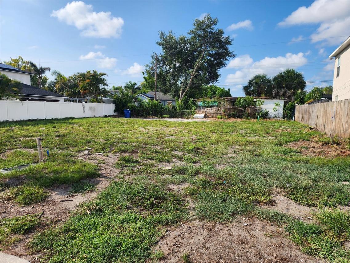 1748 31st Ave., St Petersburg, FL 33713