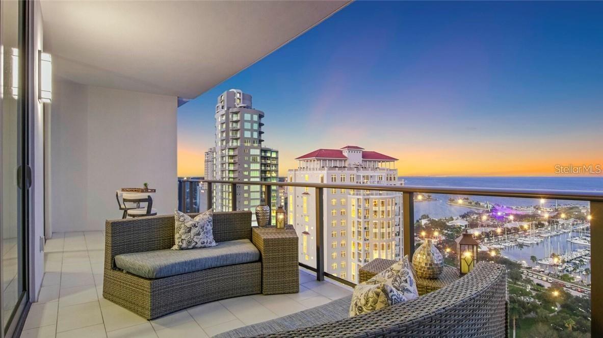 100 1st Ave. #2104, St Petersburg, FL 33701