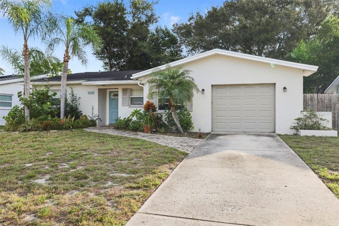 310 Scott Ct., Palm Harbor, FL 34684