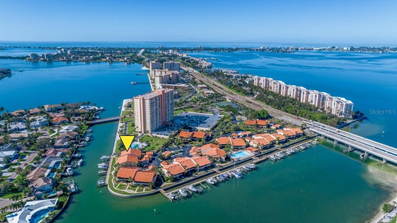 4750 Brittany Dr. #127, St Petersburg, FL 33715