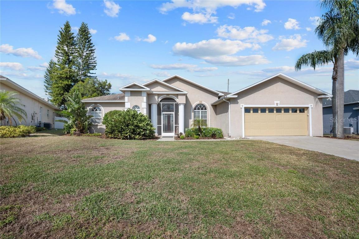 2276 Colony Club Dr., Lakeland, FL 33813