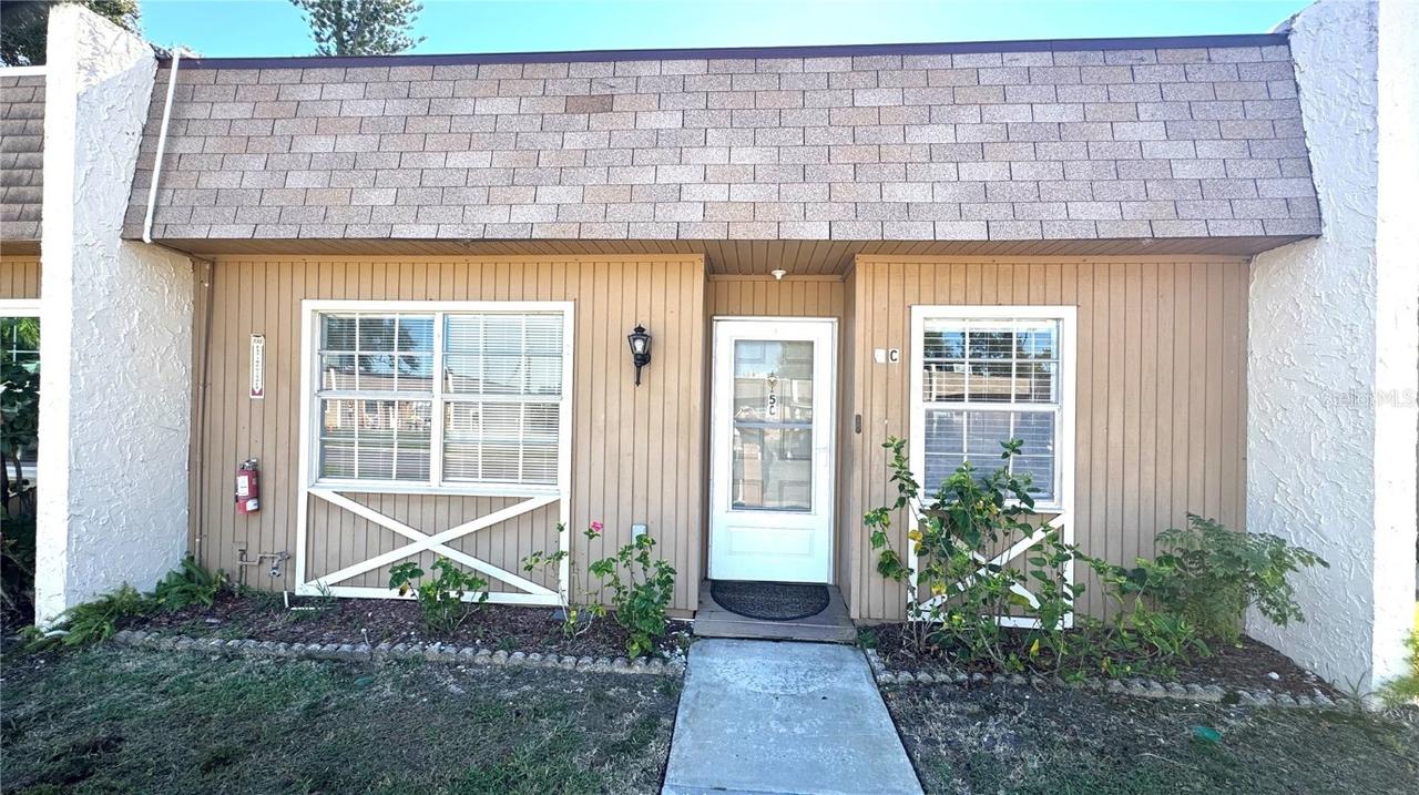 11511 113th St. #5C, Largo, FL 33778