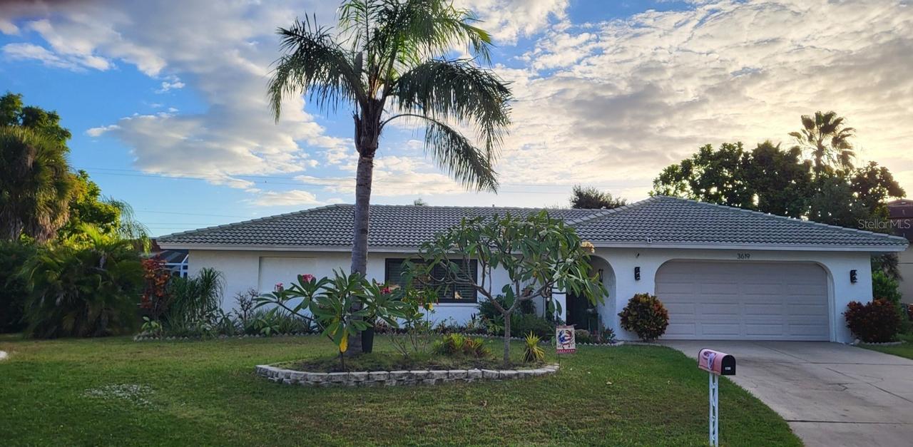 3619 Pembrook Dr., Sarasota, FL 34239