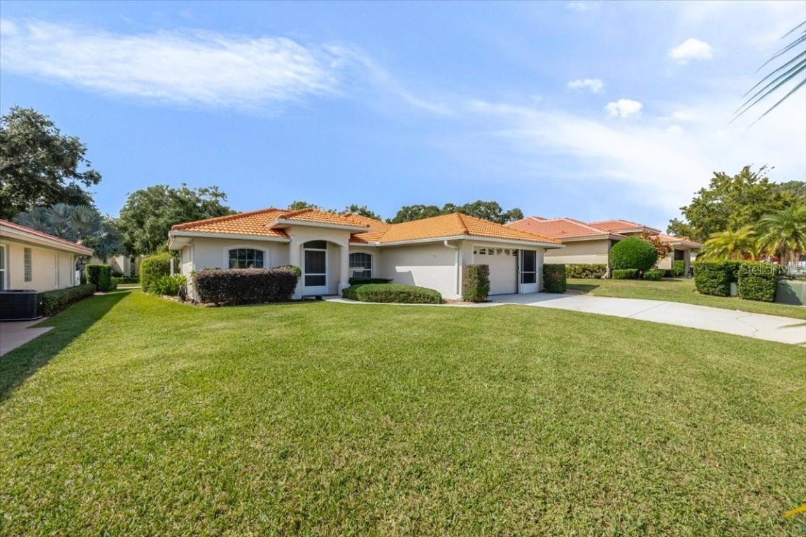 106 Morning Glory Cir., Winter Haven, FL 33884