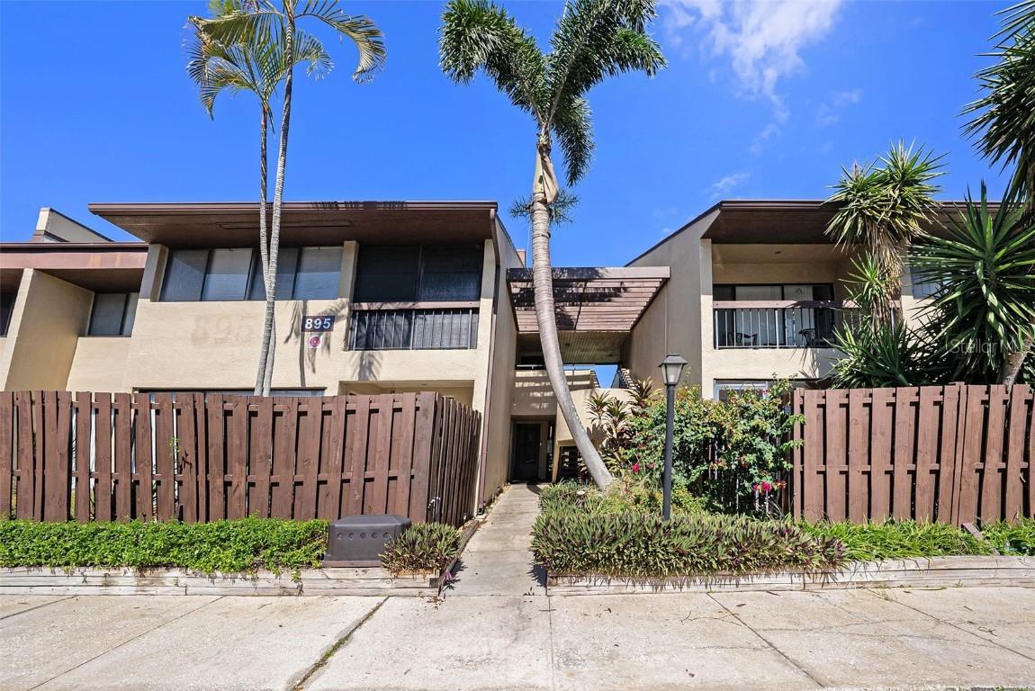 895 N Village Dr #107, St Petersburg, FL 33716