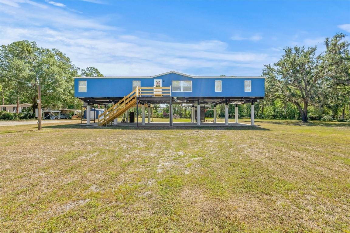 4425 Pine St., Valrico, FL 33596
