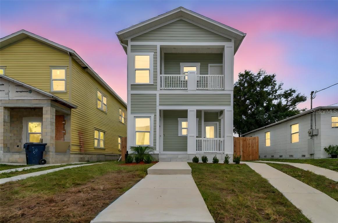 2313 E Columbus Dr., Tampa, FL 33605