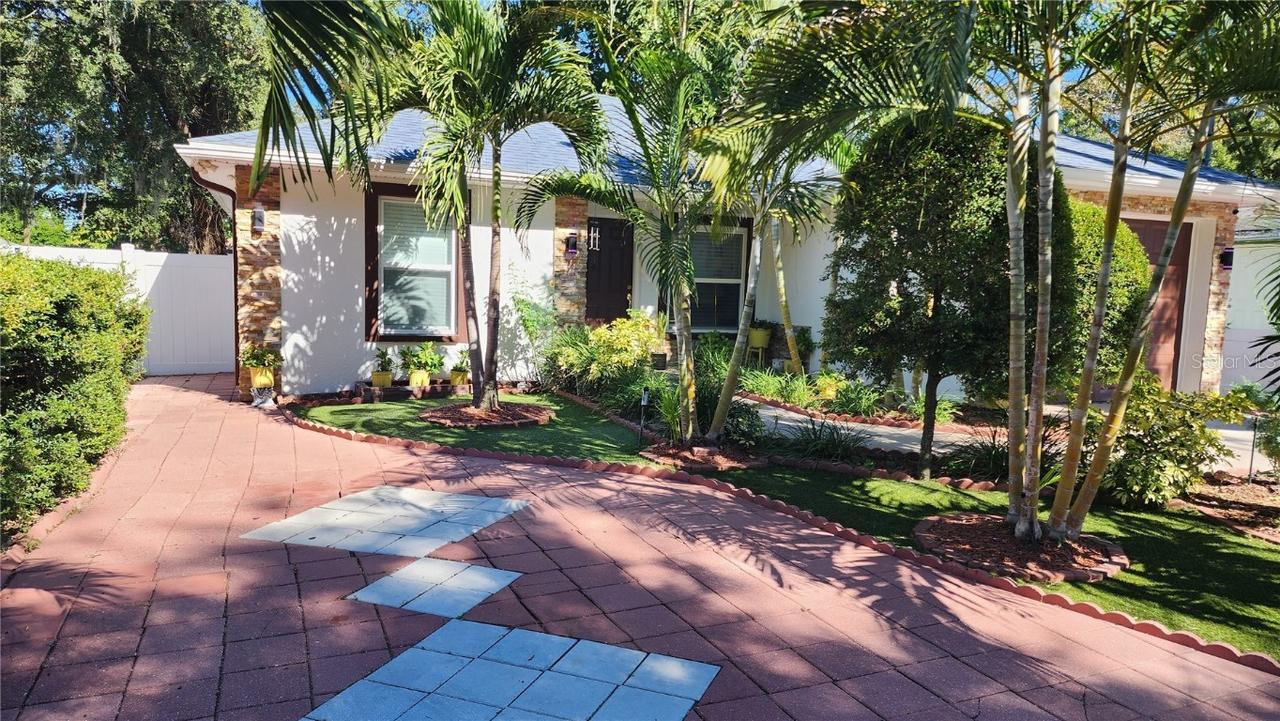 3306 E Chelsea St., Tampa, FL 33610