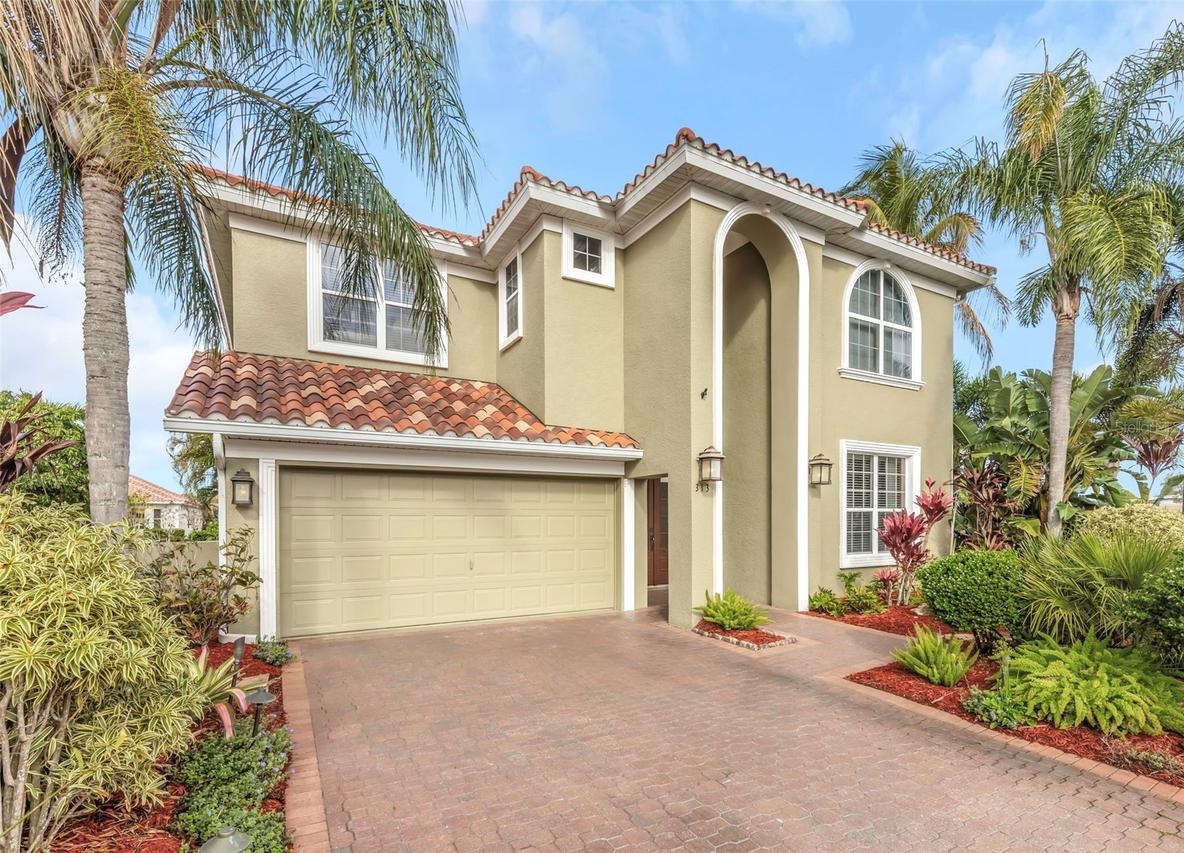 313 10th Ave., Palmetto, FL 34221