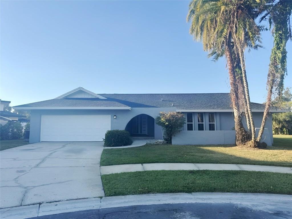 7012 Greenbrier Dr., Seminole, FL 33777