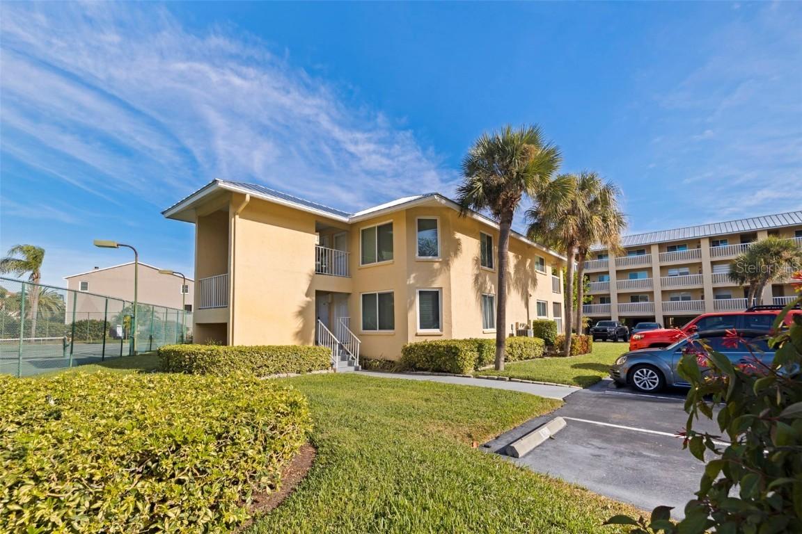 1125 Pinellas Bayway #201A, St Petersburg, FL 33715