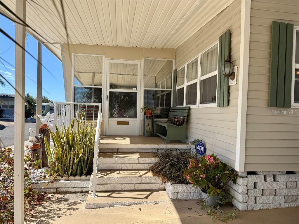 5377 Fairfield Ave. #74, St Petersburg, FL 33707