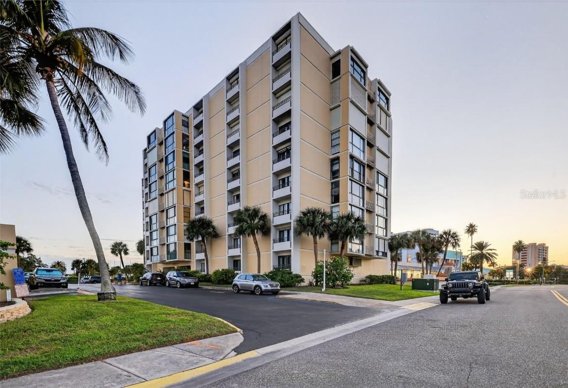 800 S Gulfview Blvd. #806, Clearwater Beach, FL 33767