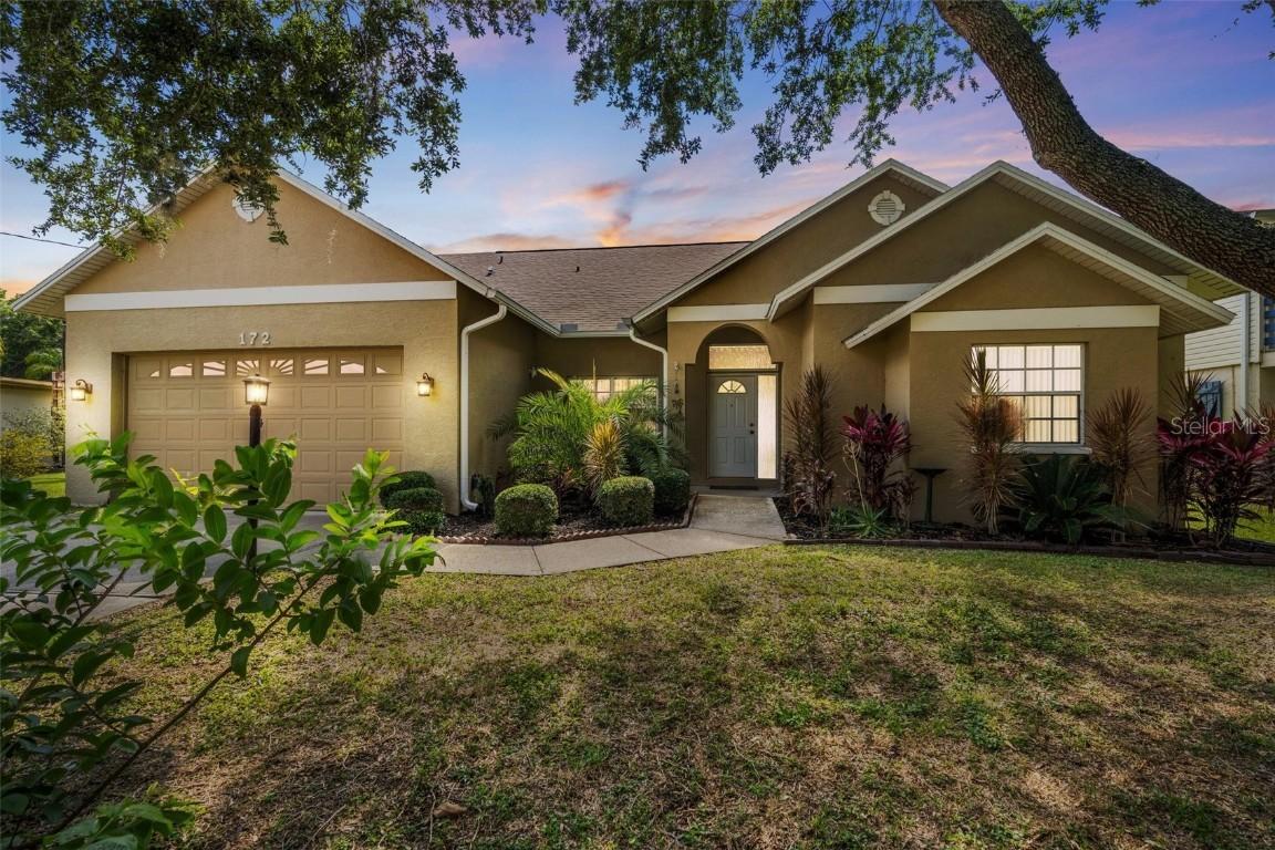 172 Lake Shore Dr., Palm Harbor, FL 34684