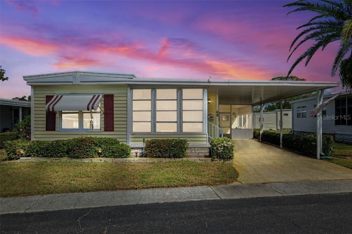 68 Thatch Palm St E St., Largo, FL 33770