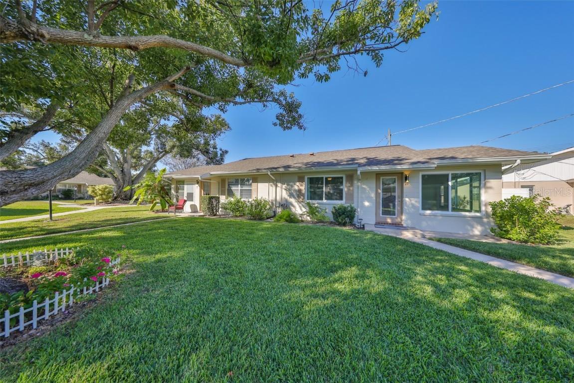 1902 Dandridge St. #20, Sun City Center, FL 33573