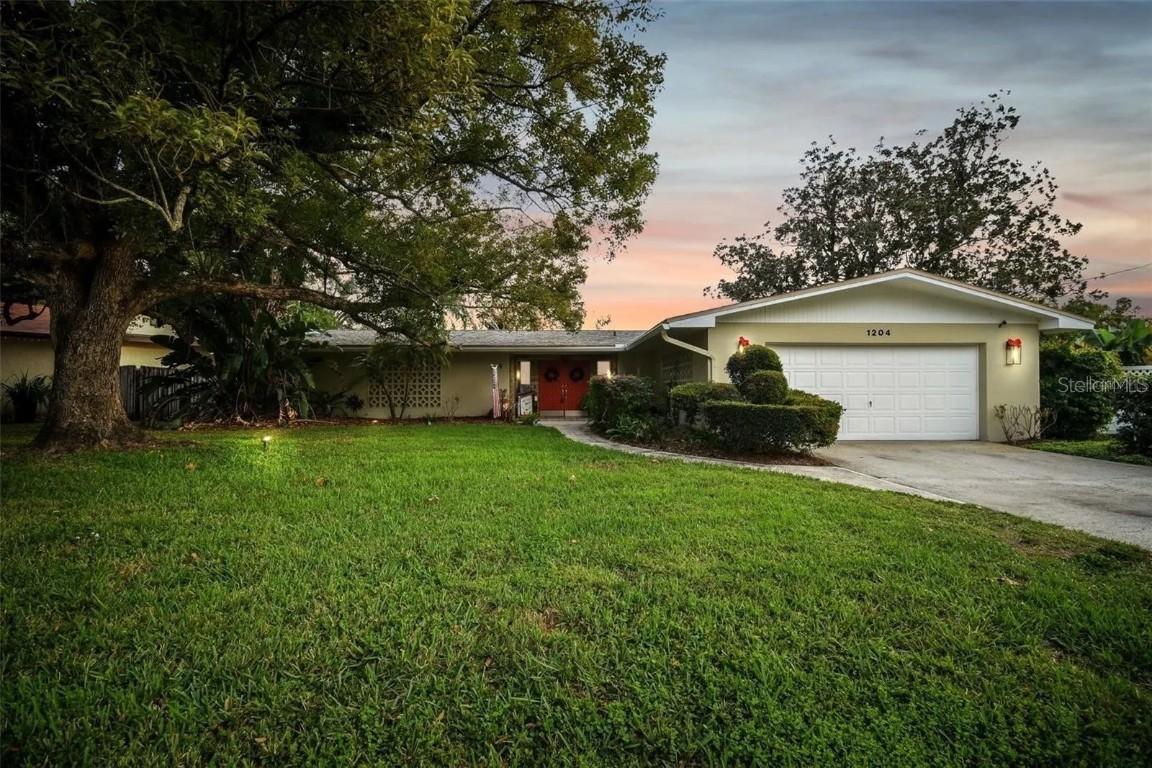1204 Eckles Dr., Tampa, FL 33612