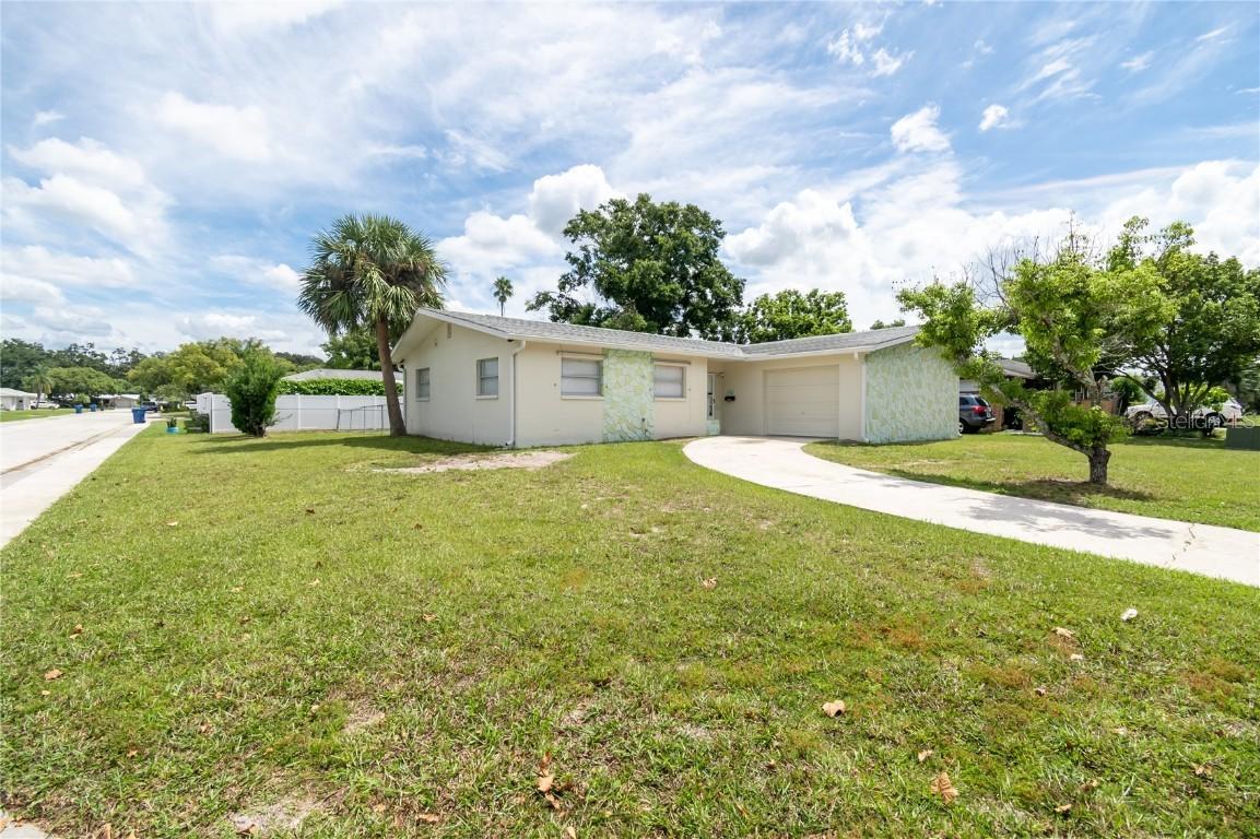 7102 Hollybay Rd., New Port Richey, FL 34653
