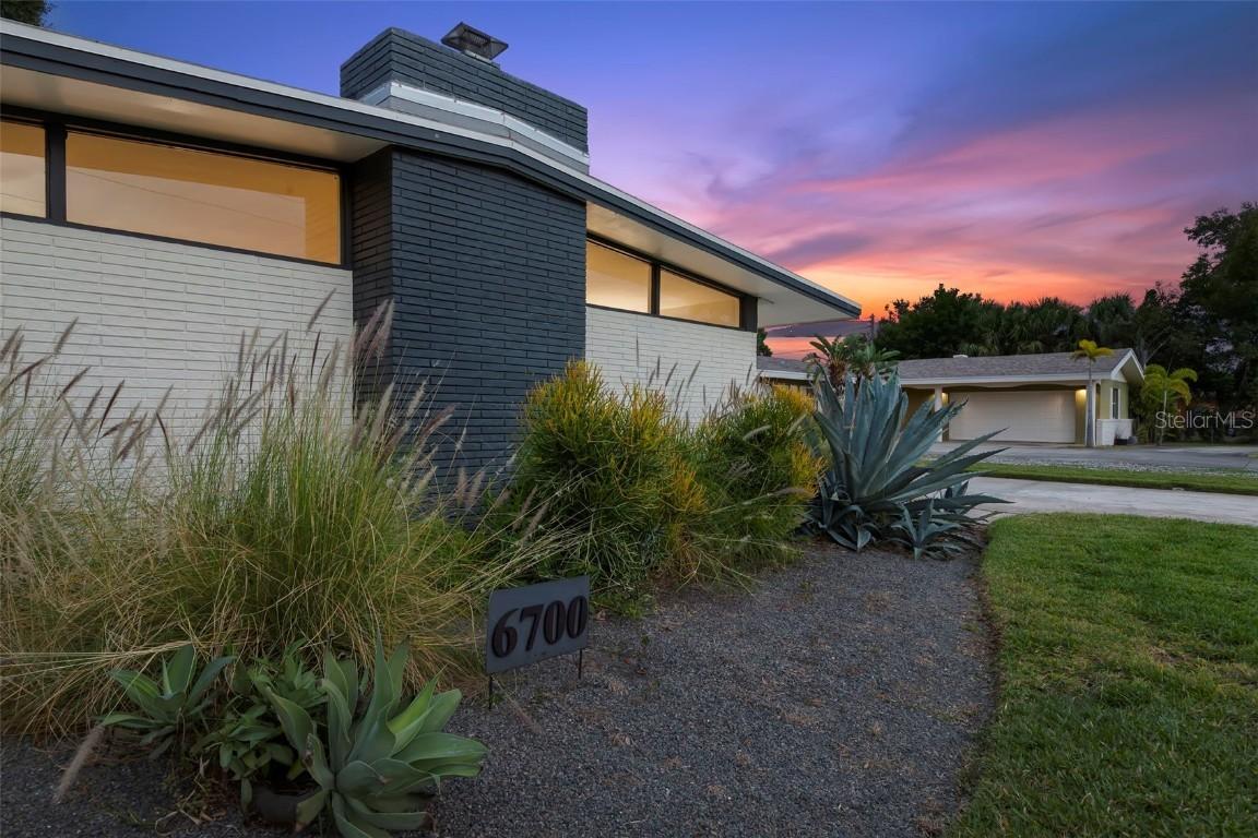 6700 23rd St., St Petersburg, FL 33712