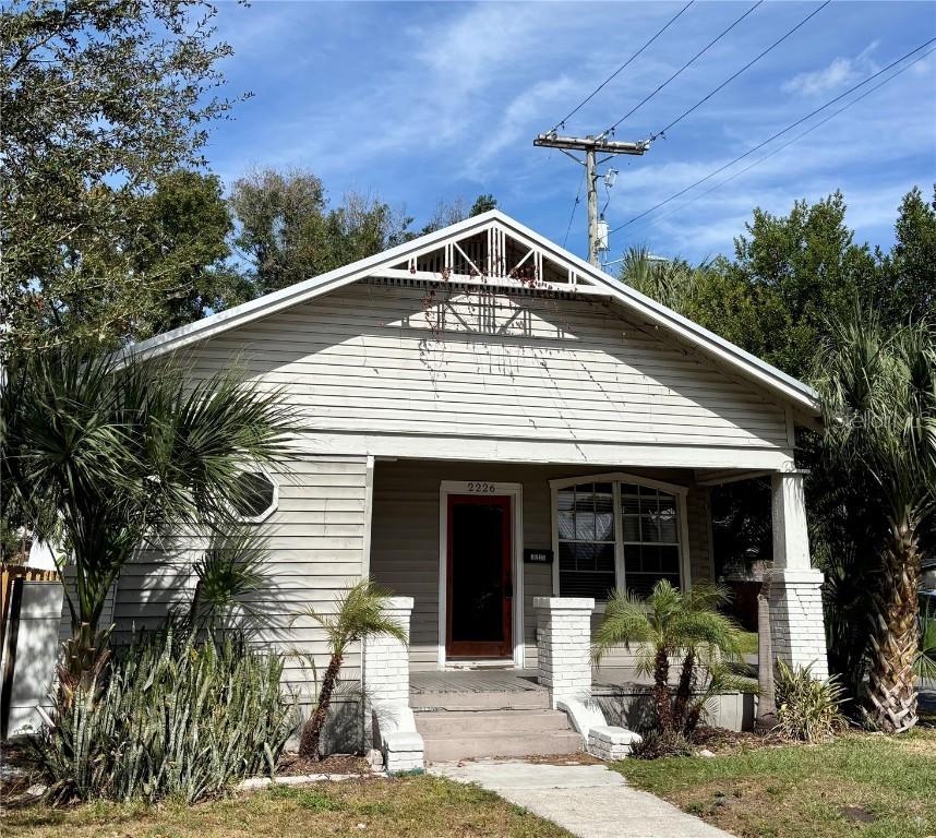 2226 E 10th Ave., Tampa, FL 33605