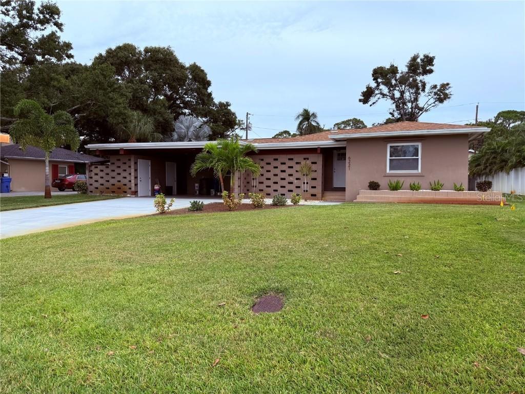 6221 6th Ave., St Petersburg, FL 33710